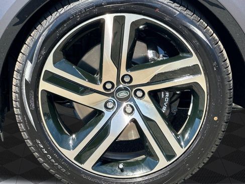 New 2026 Land Rover Discovery Limited Edition AWD/4WD image 9