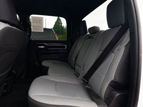 Used 2024 RAM 2500 Big Horn image 21