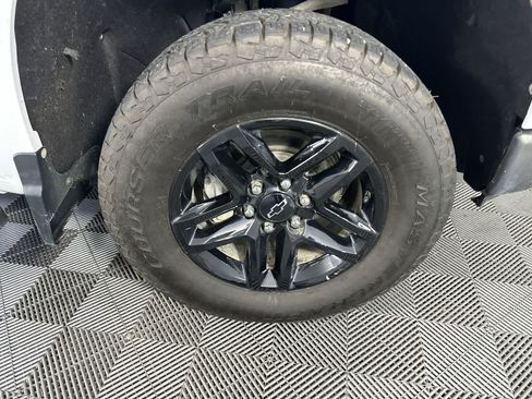 Used 2023 Chevrolet Silverado 1500 LT Trail Boss w/ Protection Package AWD/4WD image 19