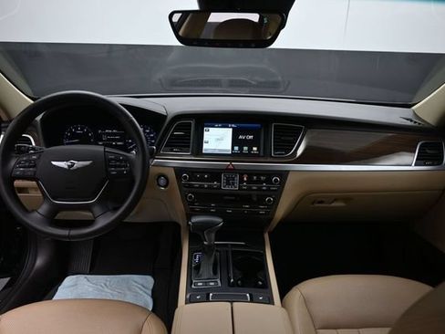Used 2019 Genesis G80 3.8 RWD image 12