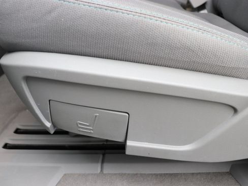 Used 2017 Chevrolet Traverse LS image 26