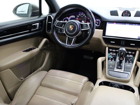 Used 2019 Porsche Cayenne AWD/4WD image 33