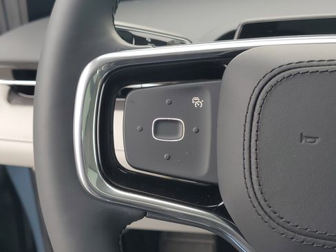 New 2026 Lincoln Nautilus Premier w/ Equipment Group 102A image 17