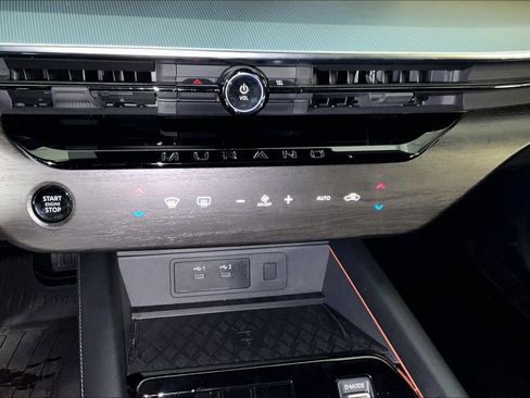 Certified 2025 Nissan Murano SL image 33