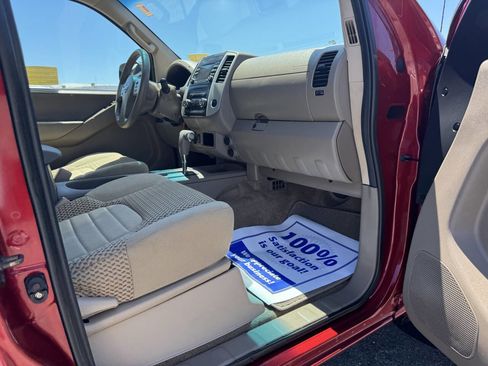 Used 2014 Nissan Frontier SV AWD/4WD image 30