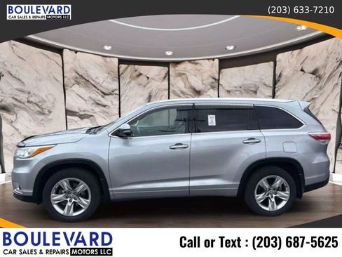 Used 2016 Toyota Highlander Limited image 4