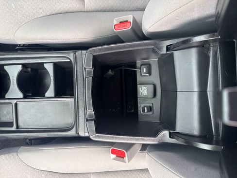 Used 2015 Honda CR-V LX image 29