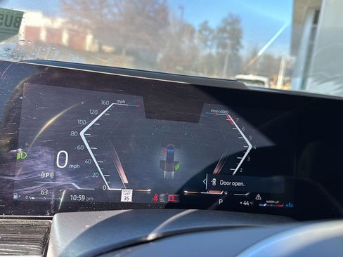 Certified 2024 BMW X5 sDrive40i w/ M Sport Package image 20