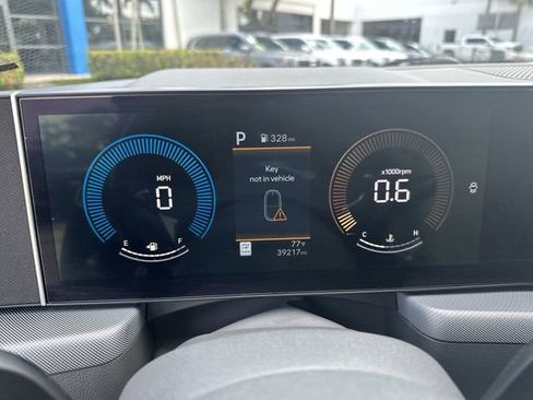 Used 2025 Hyundai Sonata SEL FWD image 26