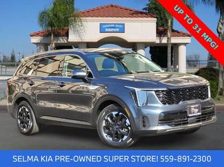 Used 2024 Kia Sorento S video 1