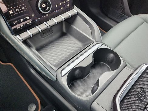 New 2026 GMC Terrain AT4 w/ Convenience Package III image 32