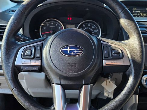 Used 2017 Subaru Forester 2.5i Premium w/ All-Weather Package image 19