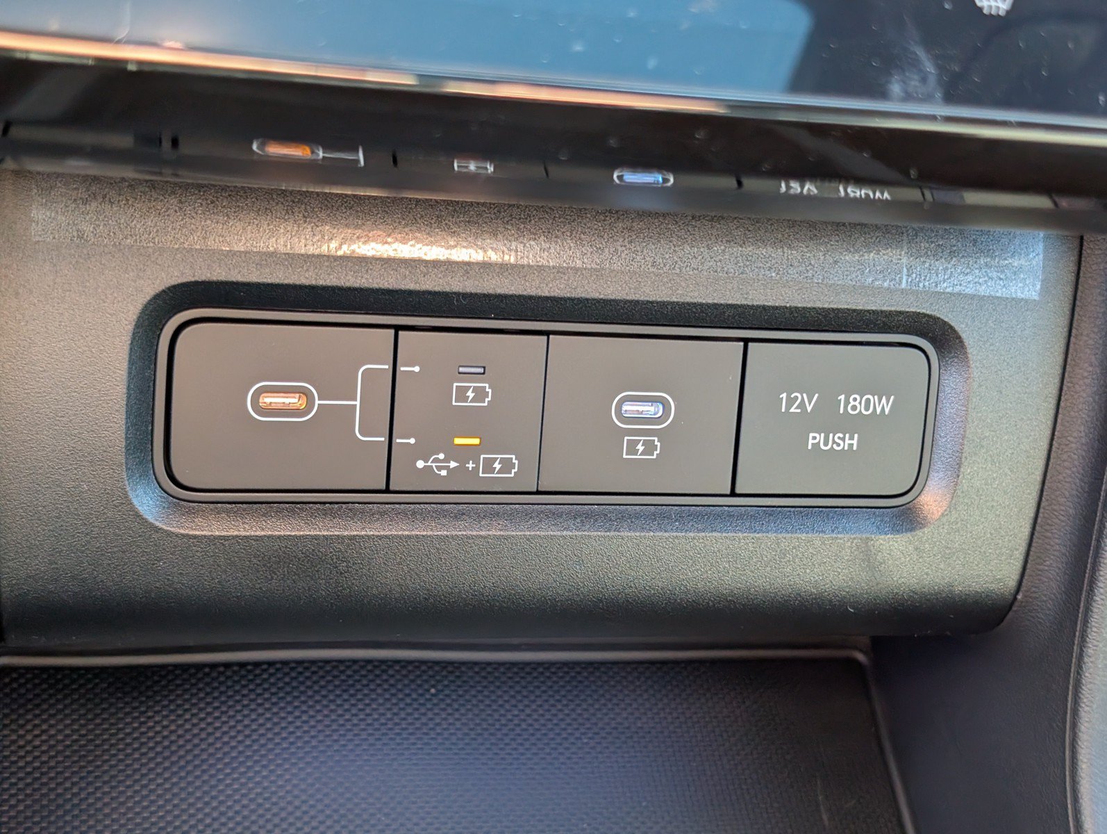 New 2026 Hyundai Tucson Limited AWD/4WD image 27