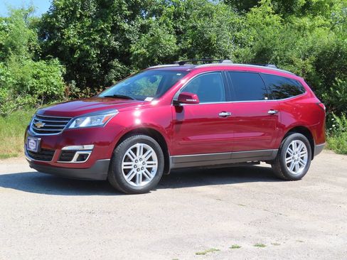 Used 2015 Chevrolet Traverse LT w/ Style and Technology Package FWD image 18