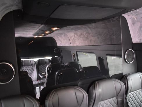 Used 2024 Mercedes-Benz Sprinter 3500 w/ Parking Package image 32