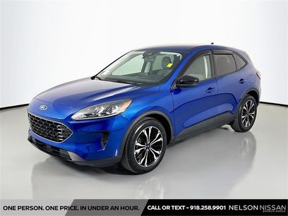 Used 2022 Ford Escape SE w/ SE Sport Appearance Package