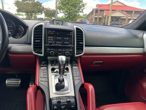 Used 2016 Porsche Cayenne GTS AWD/4WD image 7