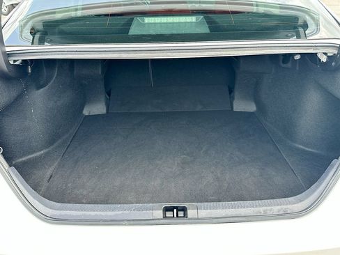 Used 2020 Toyota Camry XSE FWD image 16