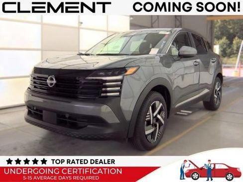 Used 2025 Nissan Kicks SV FWD image 1