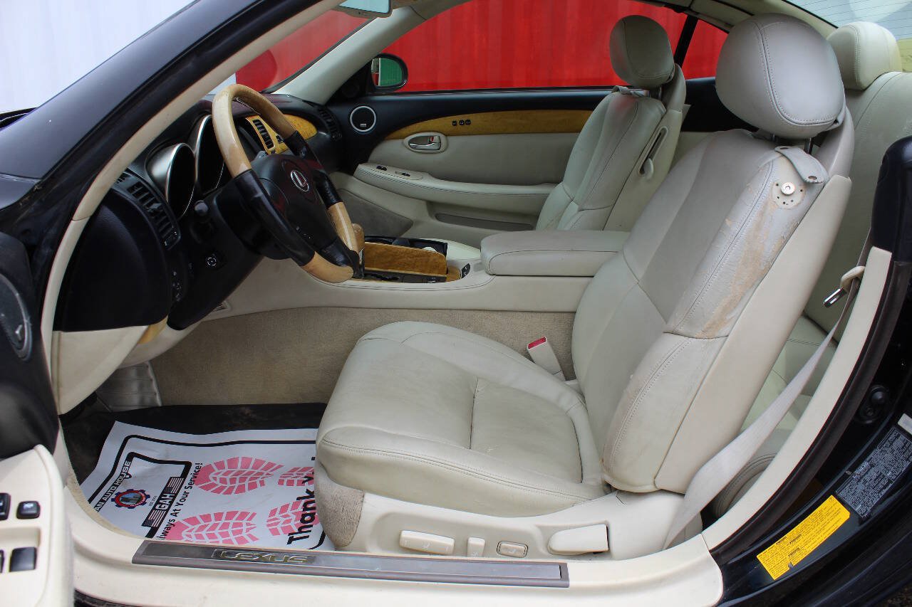 Used 2002 Lexus SC 430 Convertible RWD image 12
