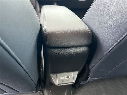 Certified 2023 Chevrolet Bolt EUV LT w/ Convenience Package image 20