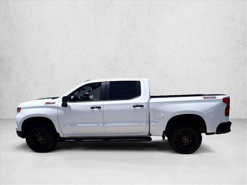 Used 2024 Chevrolet Silverado 1500 LT Trail Boss w/ Protection Package AWD/4WD image 2