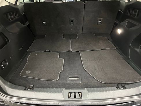 Used 2019 Ford Edge SEL w/ Equipment Group 201A image 28