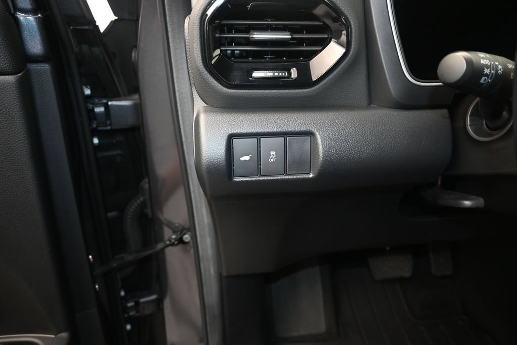 Used 2025 Honda Pilot EX-L image 12