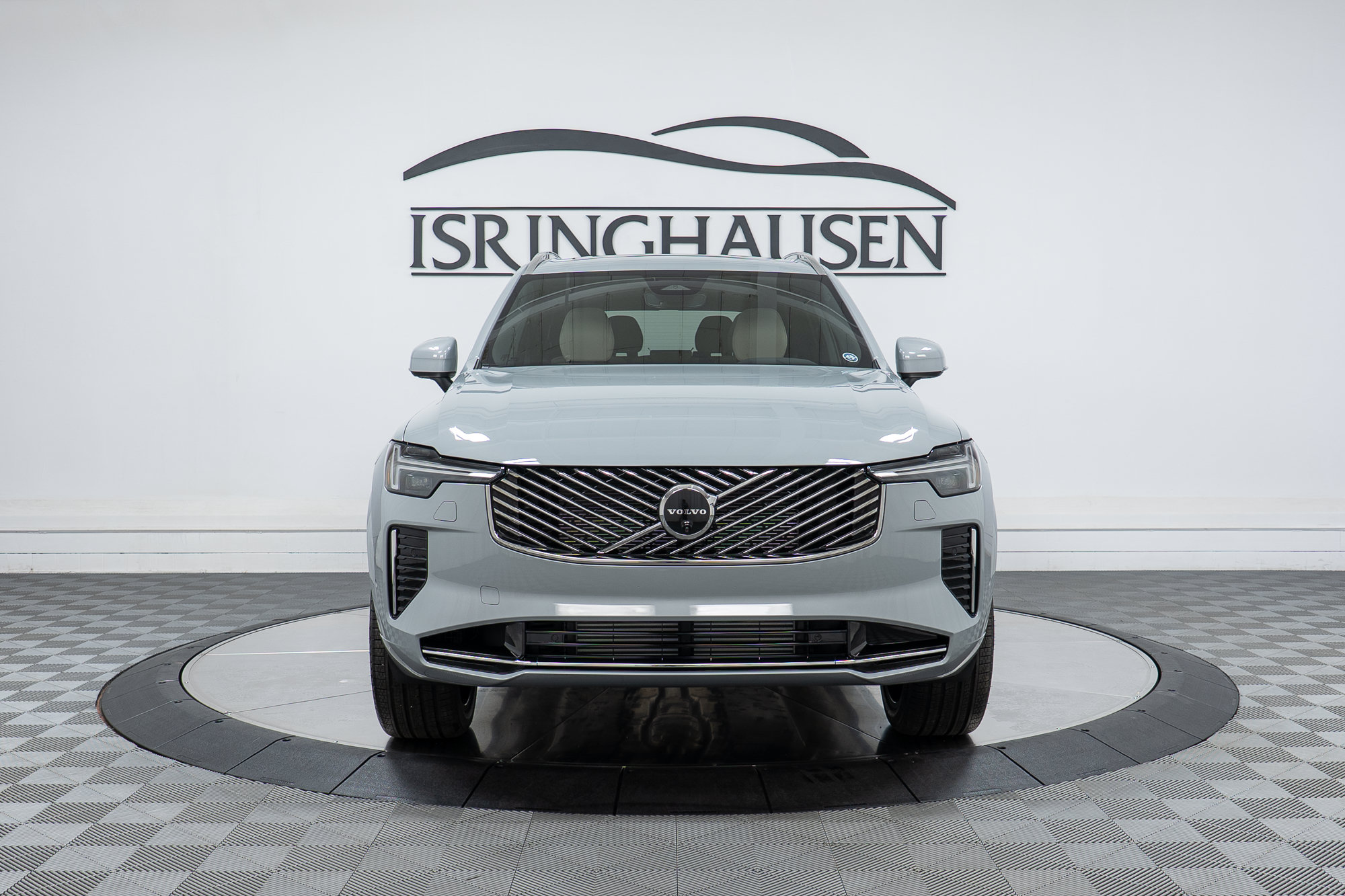 New 2026 Volvo XC90 T8 Plus w/ Protection Package Premier AWD/4WD image 2
