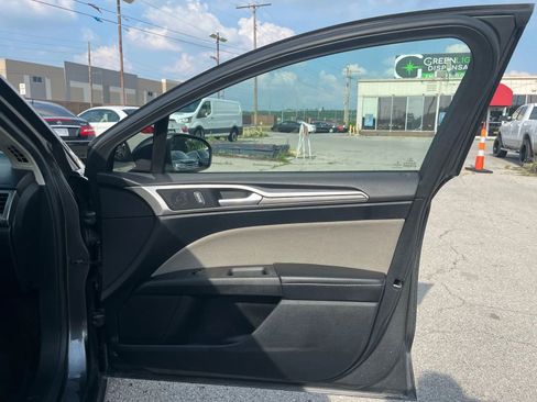 Used 2019 Ford Fusion S image 12