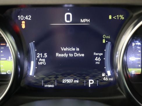 Used 2023 Jeep Wrangler Unlimited w/ Cold Weather Group image 18