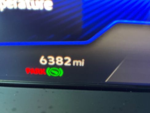 Used 2023 Volkswagen Tiguan SE image 17