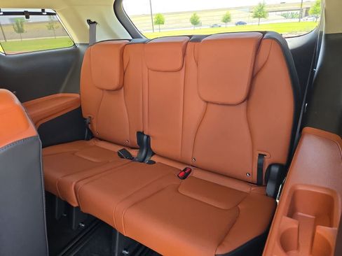 Certified 2024 Kia Carnival SX FWD image 33