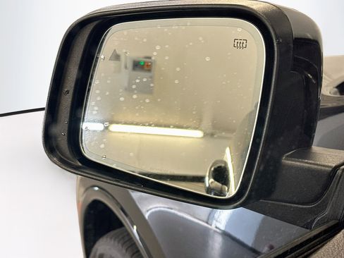 Used 2024 Dodge Durango GT AWD/4WD image 16