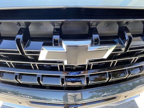 Used 2026 Chevrolet Tahoe Z71 w/ Z71 Off-Road Package AWD/4WD image 32