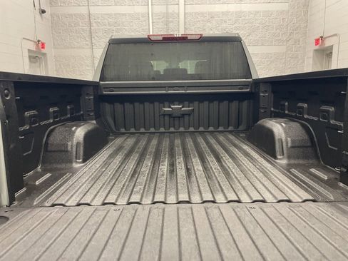 Certified 2024 Chevrolet Silverado 1500 RST image 5