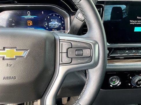 Used 2023 Chevrolet Silverado 1500 LT AWD/4WD image 23