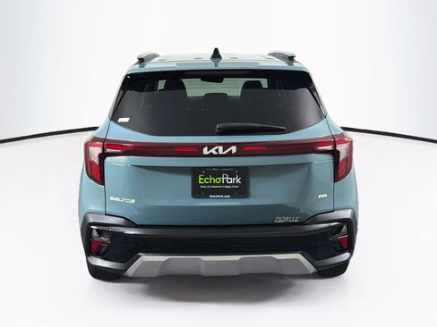 Used 2024 Kia Seltos SX w/ SX Sunroof Package AWD/4WD image 7