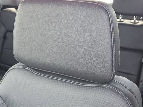 Used 2022 GMC Sierra 1500 SLT image 15