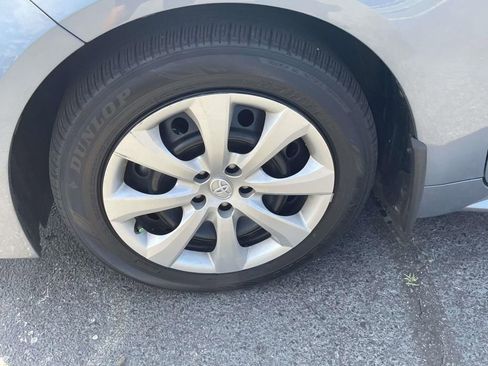 Used 2025 Toyota Corolla LE image 25
