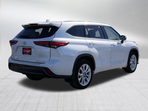 Certified 2020 Toyota Highlander Limited image 7