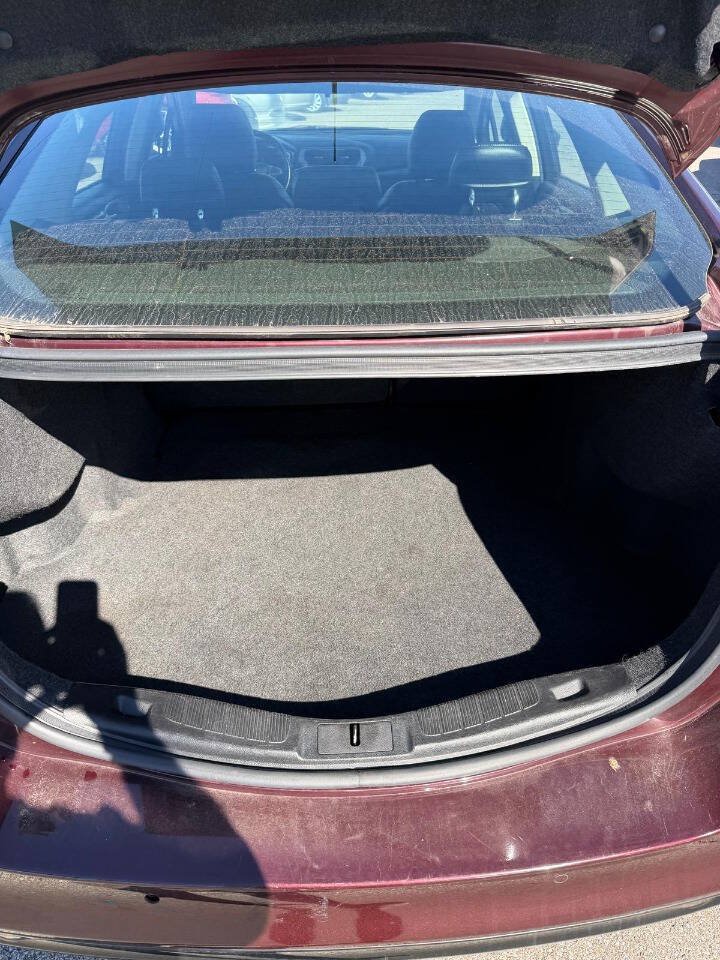 Used 2017 Ford Fusion SE w/ Equipment Group 201A FWD image 18