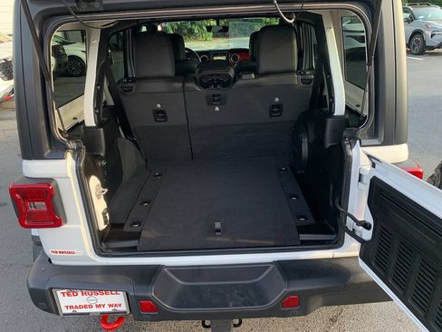 Used 2023 Jeep Wrangler Unlimited Rubicon AWD/4WD image 28