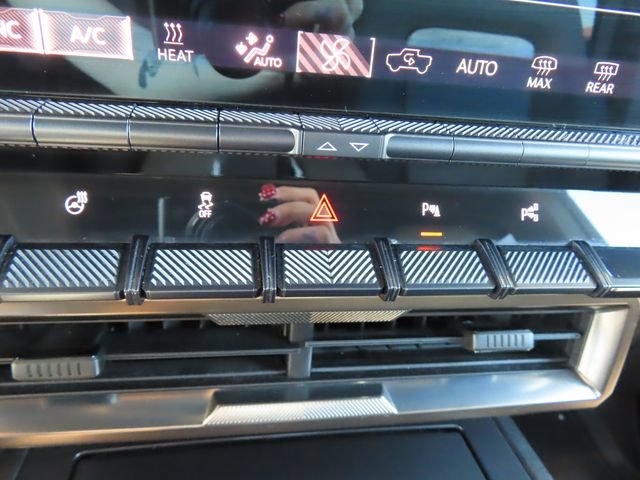 Certified 2024 GMC Hummer EV 3X AWD/4WD image 38