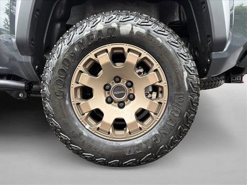 New 2026 Toyota Tacoma 4x4 Double Cab Hybrid image 9