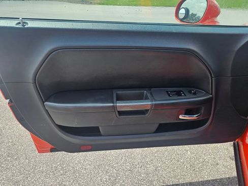 Used 2013 Dodge Challenger R/T RWD image 10