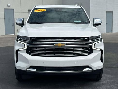 Used 2023 Chevrolet Suburban Premier image 2