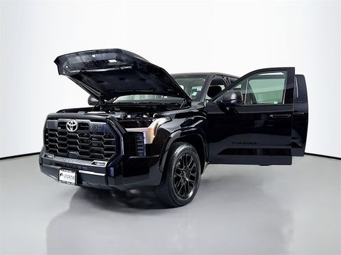 Used 2022 Toyota Tundra SR5 w/ TRD Sport Package image 21