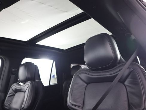 Used 2023 Lincoln Navigator L Reserve AWD/4WD image 15