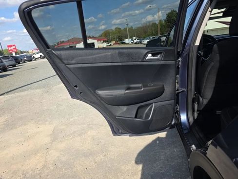 Used 2020 Kia Sportage LX image 39